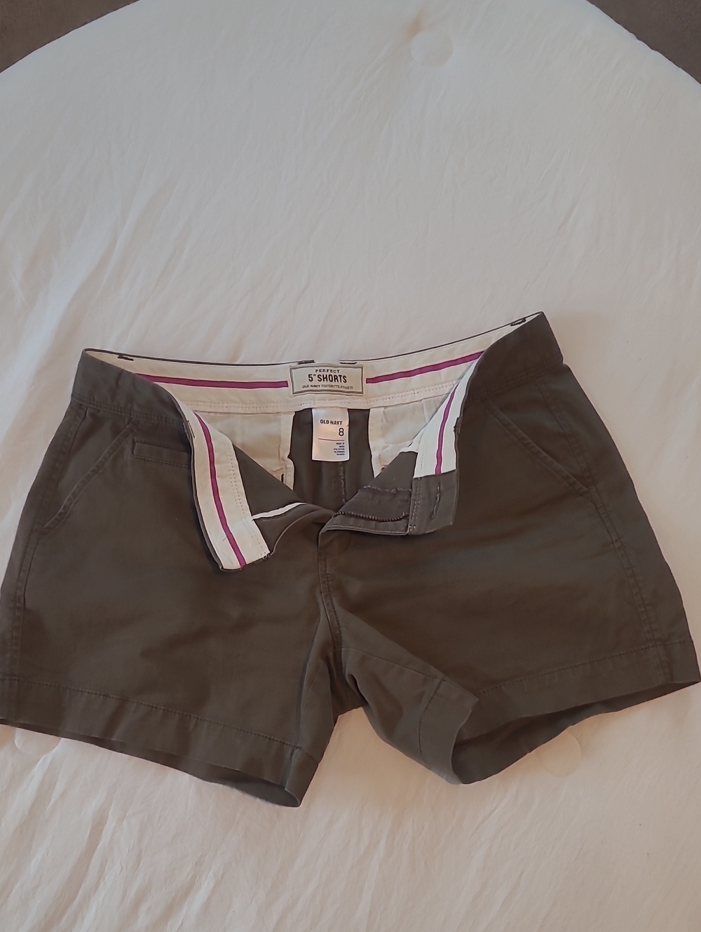 Old Navy Olive Green Women’s Chino Shorts